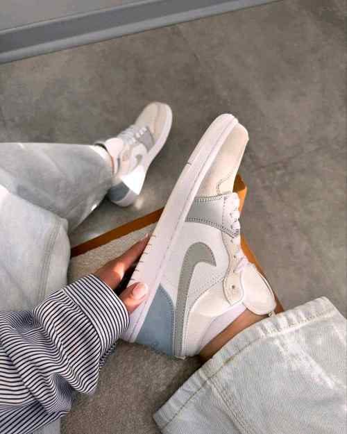 Nikee Air Jordan 1 Low Paris 1058